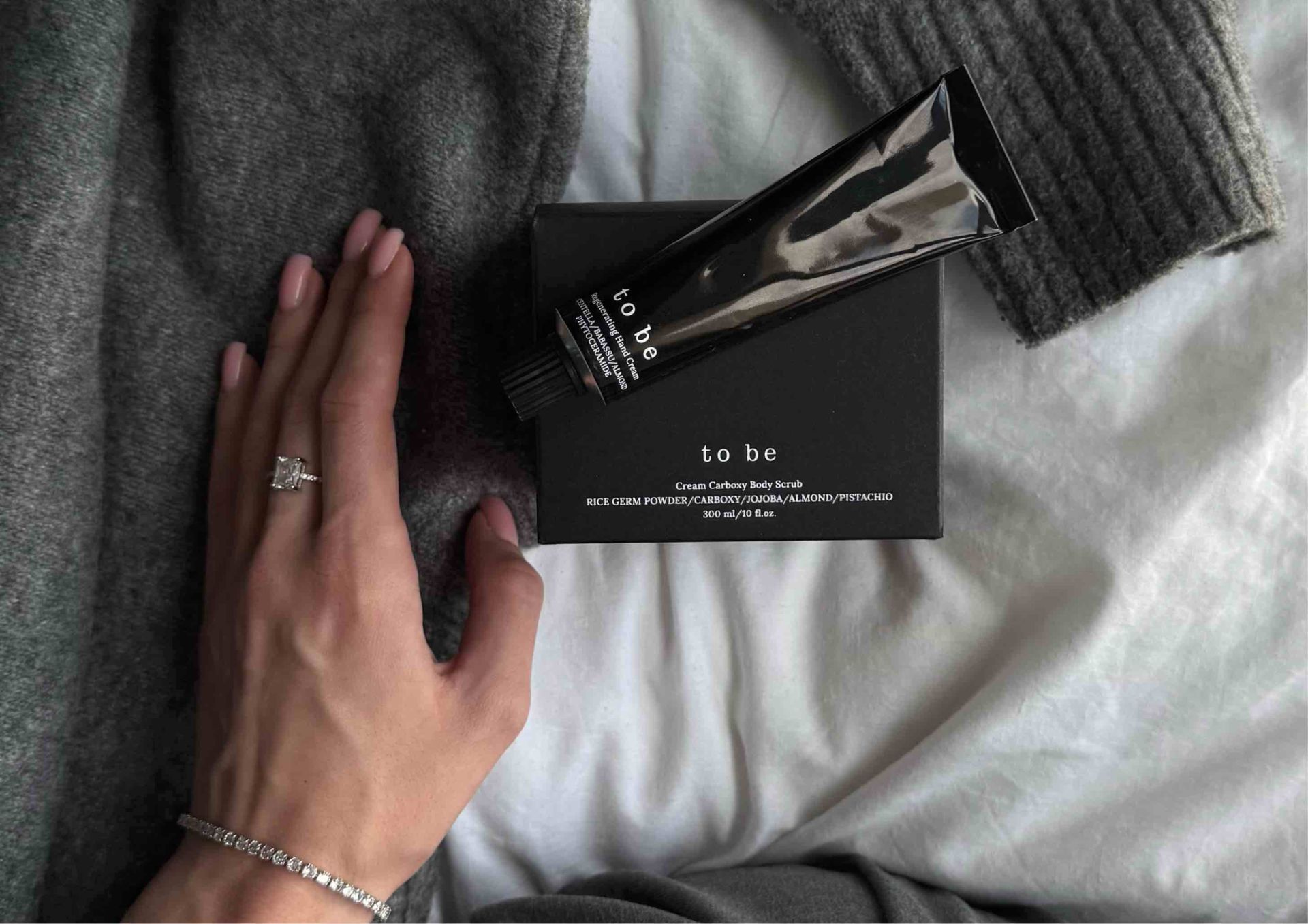 Phytoceramide Care: How to Strengthen Your Skin’s Protective Barrier Before the Cold Season? Phytoceramide Care: How to Strengthen Your Skin’s Protective Barrier Before the Cold Season?