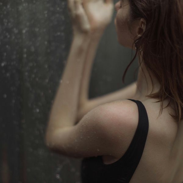 Dry skin on elbows: why it happens and how to restore softness