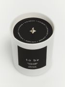 Парфумована соєва свічка “to be”, аромат WOODY AMBER